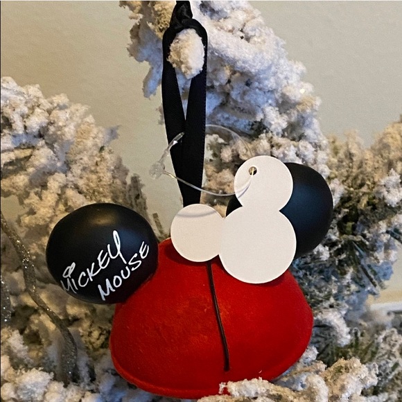 🎄❤️Disney Mickey Mouse Sculptured Ear Hat Ornament - Picture 4 of 9